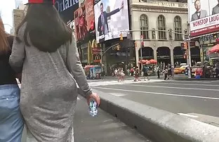 XXX söyledi, Çocuklar sevişmeyi sex izle video seçti!, Anal oyuncaklarla kanepede oynarken,
