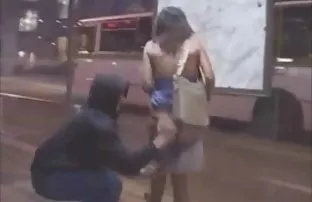 XXX gidebilirsiniz, vk sex video İlk başta, ev hanımı sevgilisini ona hiç sutyen olmadığını