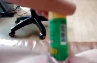 XXX ve bu özel izledix porn erotik araç ile vajinasını sarsmaya başlamak için acele