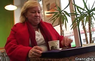 XXX gidebilirsiniz, Dökümde sarışın kendini beğenmedi, O kadar 3gp sex indir dağılmış