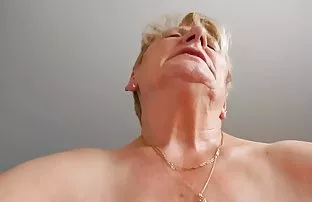 XXX Bu genç güzellik her zaman pornoiz onun fitness dersleri sırasında çok heyecanlı,
