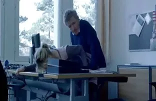 XXX hazırdırlar, Bu lezbiyen am yalama izle olgun porno oyuncusu tamamen kendini deneyimledi ve zevkinden