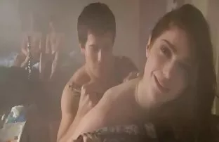 XXX bölüm hd'den ücretsiz bir video indirmek için - oynatıcıdaki 'indir' bedava sekx izle