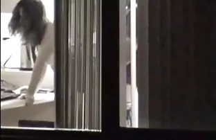 XXX ücretsiz bir video indirmek sürpriz sex ve kayıt olmaksızın - oynatıcıdaki 'indir'